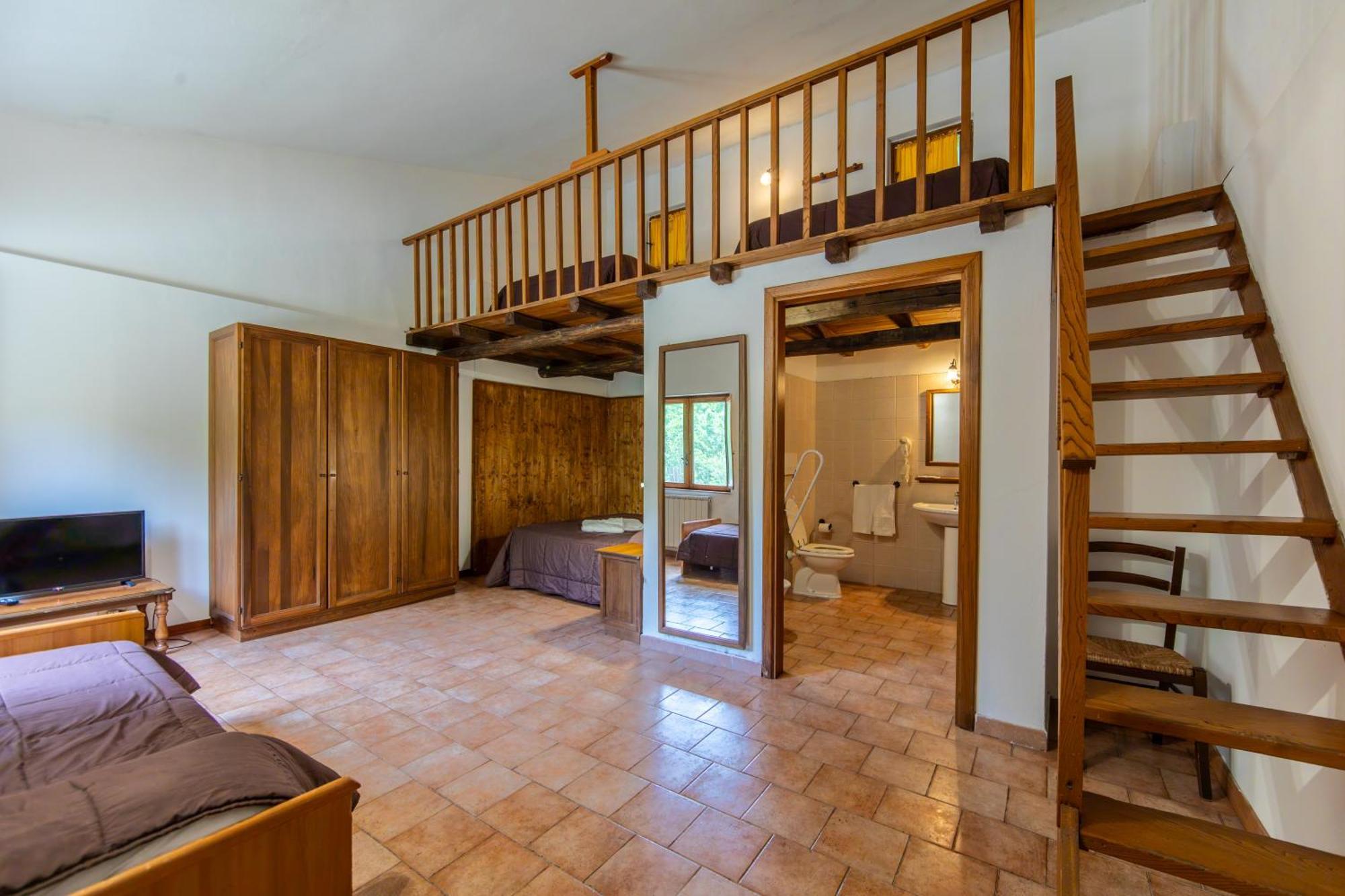 Agriturismo La Ferrera Varco Sabino エクステリア 写真